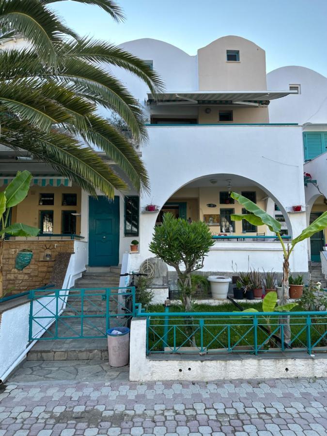 Emerald Seaside Apartment In Pefkohori Pefkochori Exterior photo